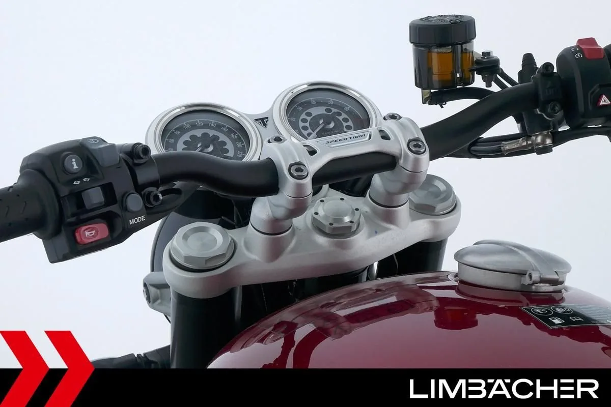Triumph Speed Twin 1200
