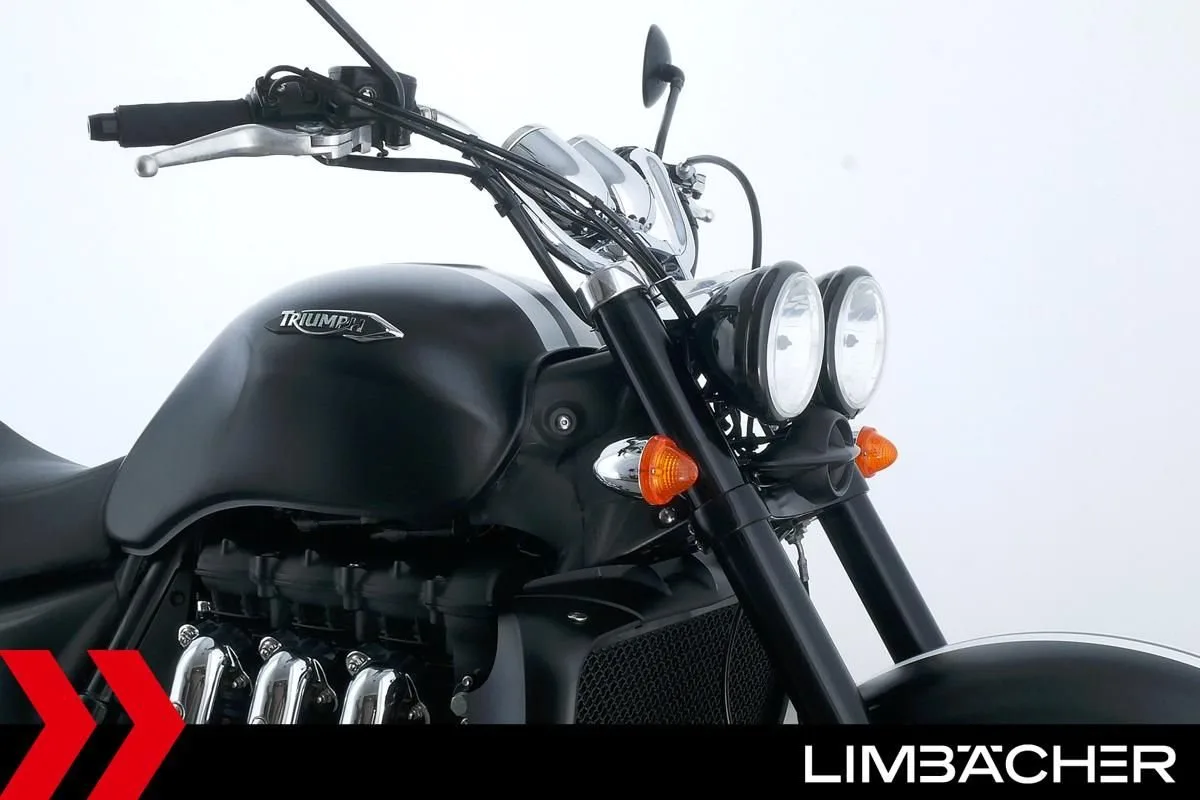 Triumph Rocket III Roadster