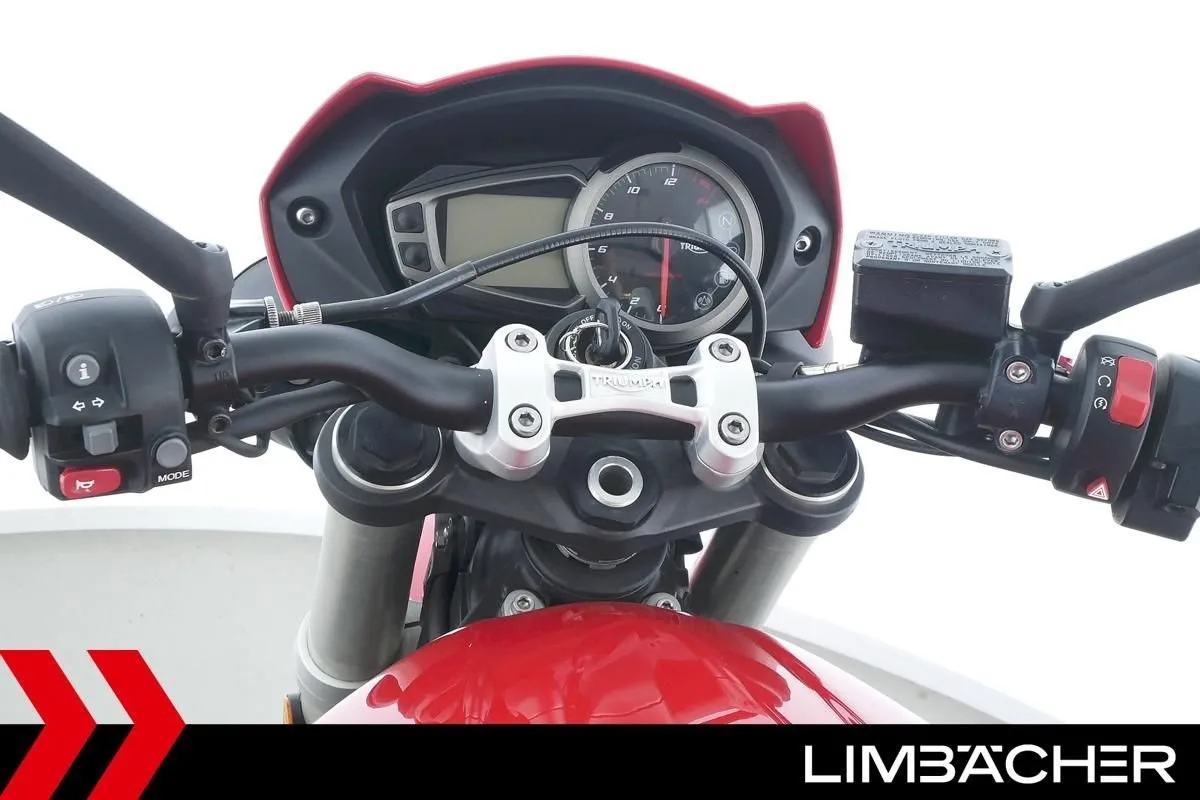 Triumph Street Triple S