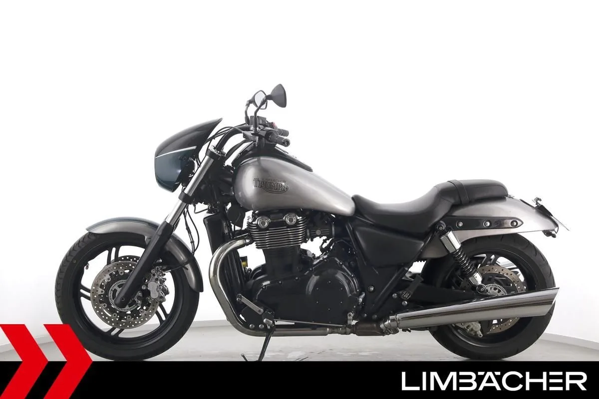 Triumph Thunderbird