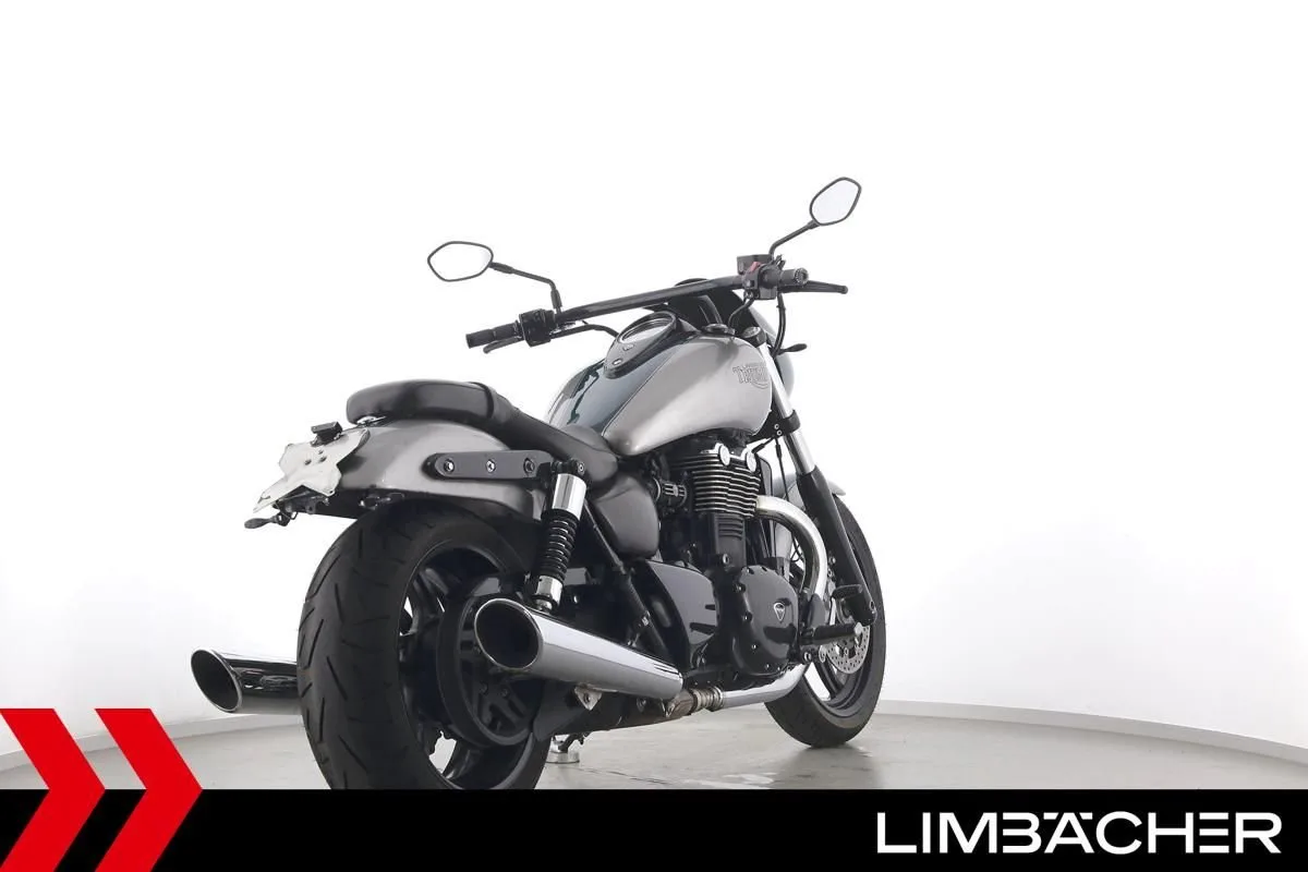 Triumph Thunderbird