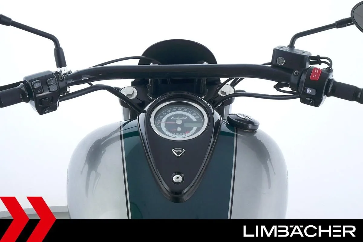Triumph Thunderbird