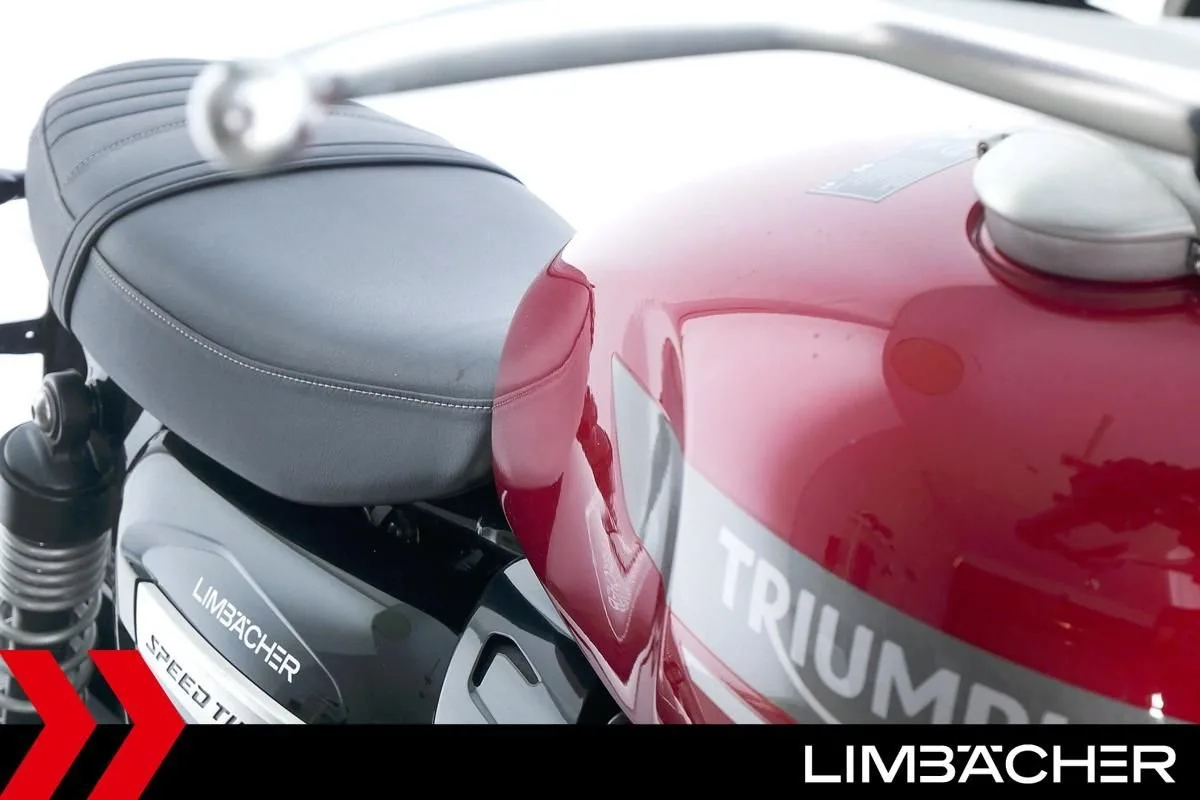 Triumph Speed Twin 1200