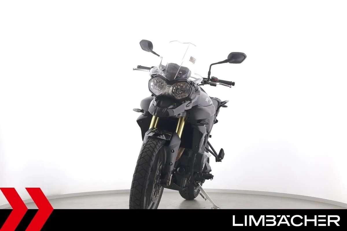 Triumph Tiger 800