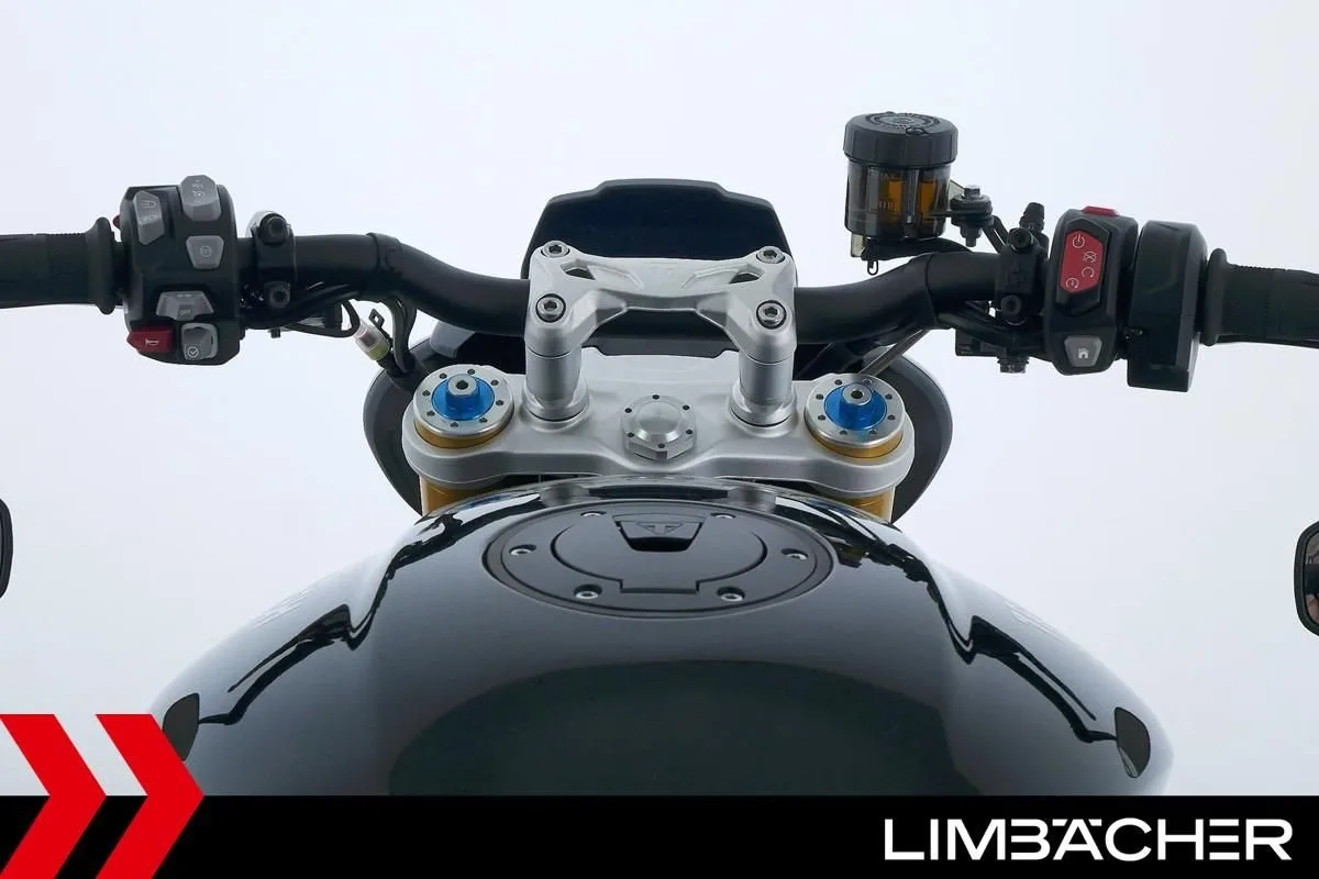 Triumph Speed Triple 1200 RS