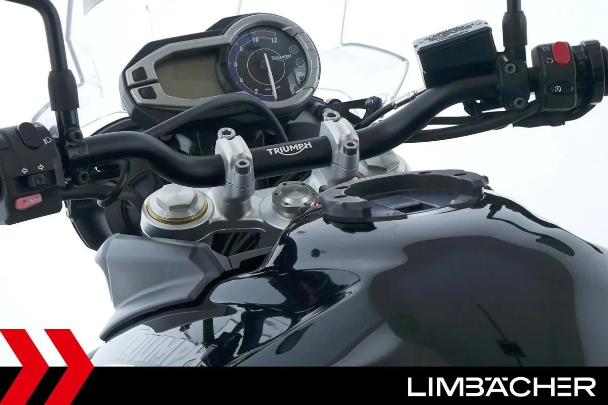 Triumph Tiger 800