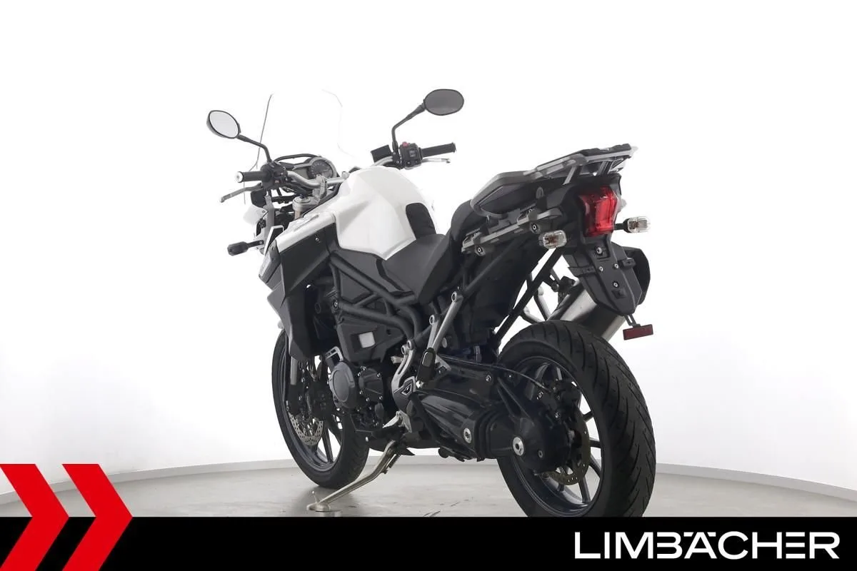 Triumph Tiger Explorer