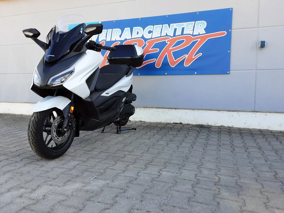 Honda Forza 350