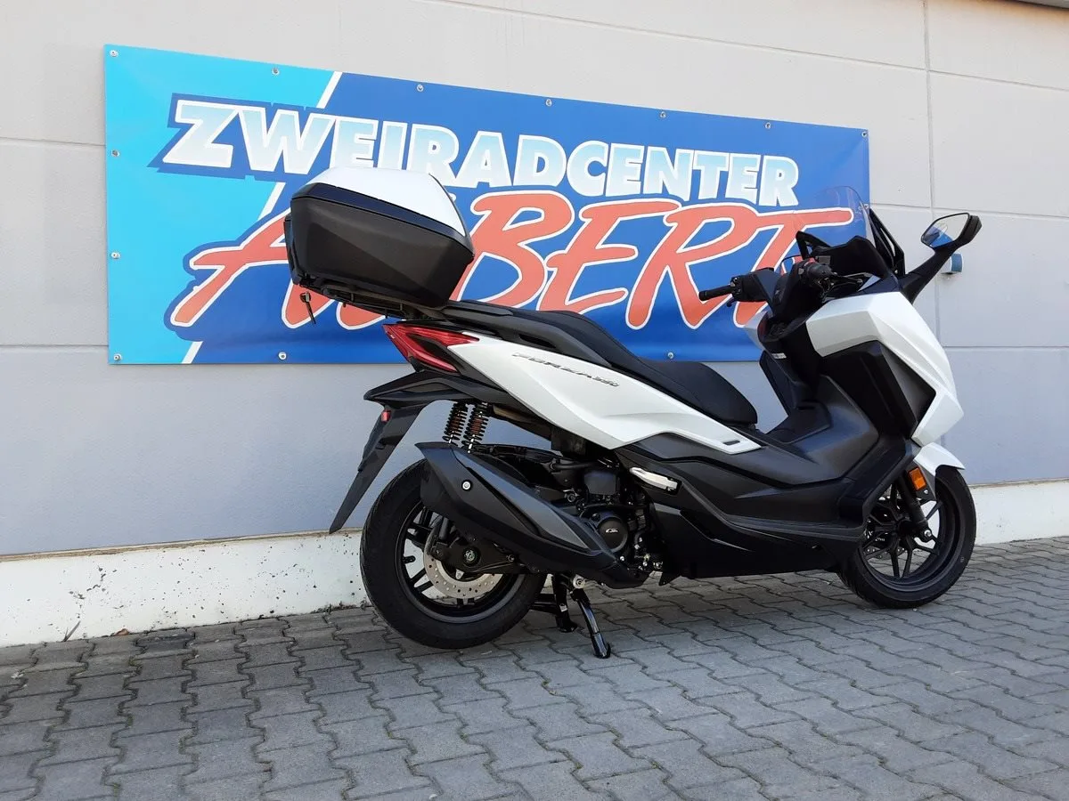 Honda Forza 350
