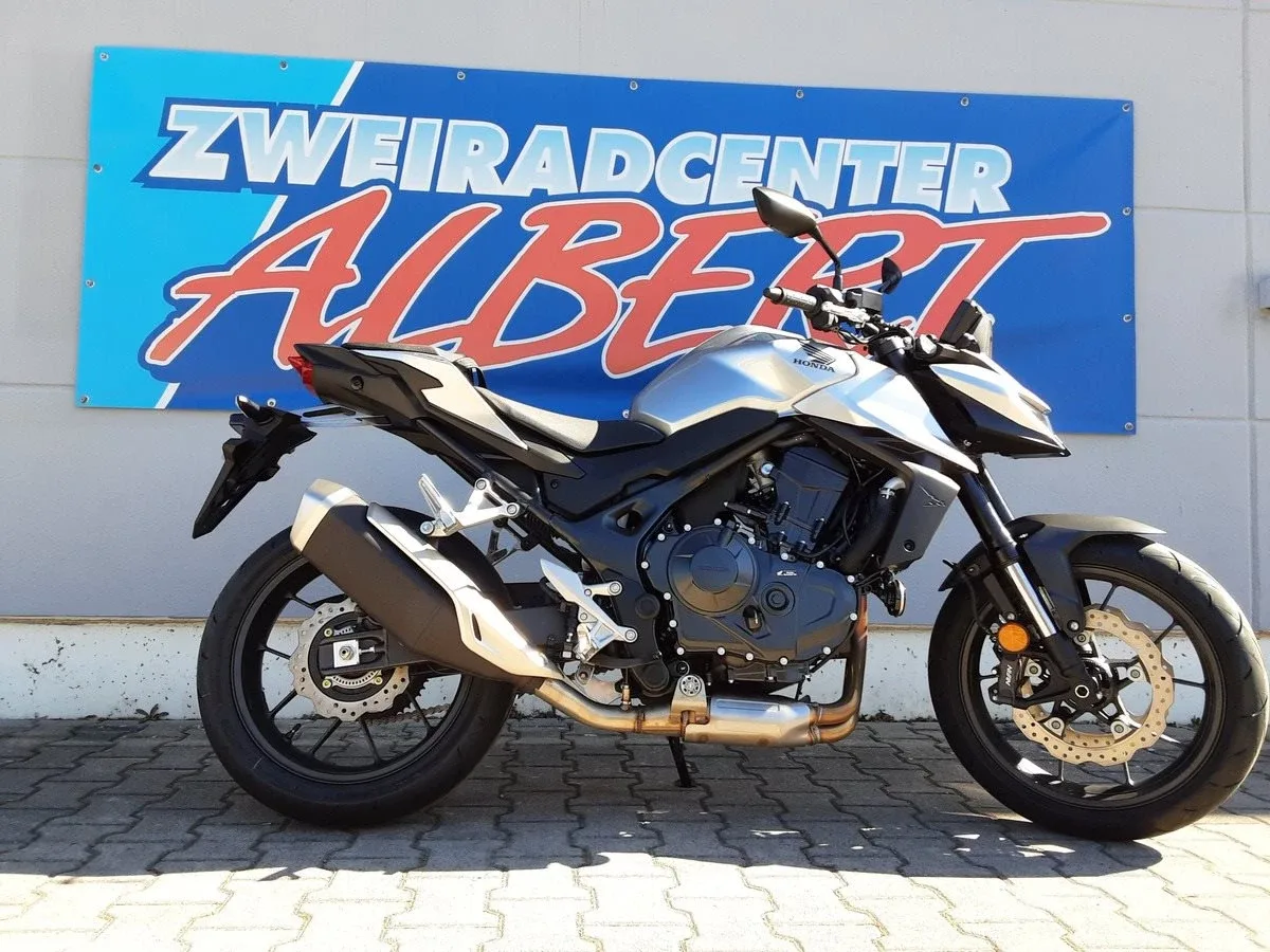 Honda CB750 Hornet €5+