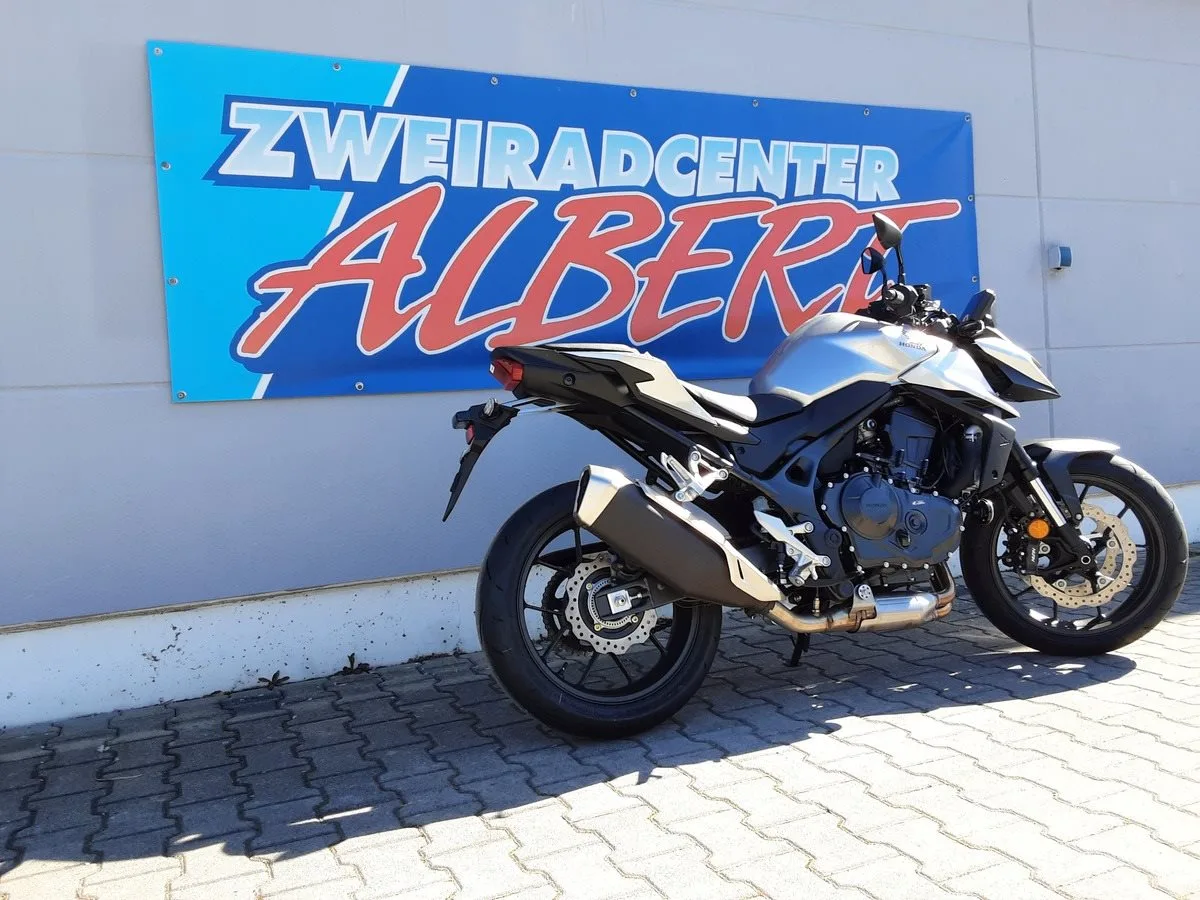 Honda CB750 Hornet €5+