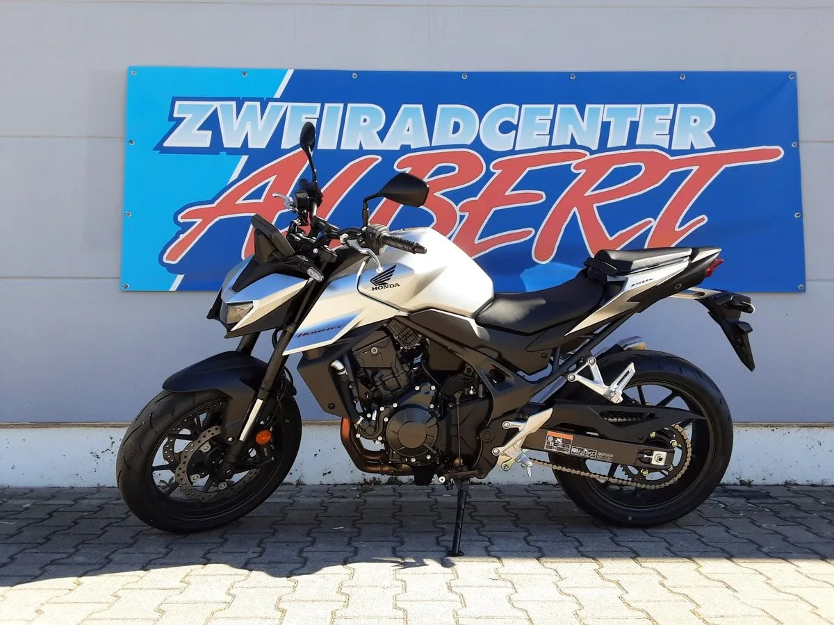 Honda CB750 Hornet €5+