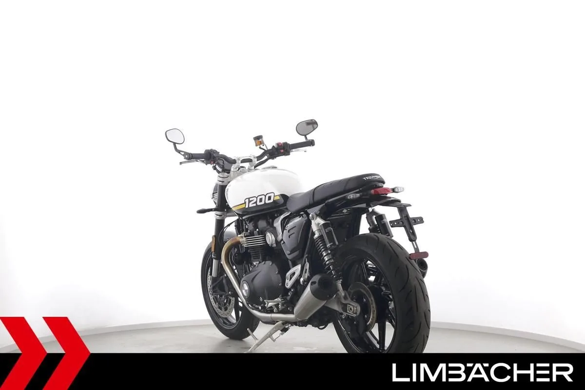 Triumph Speed Twin 1200