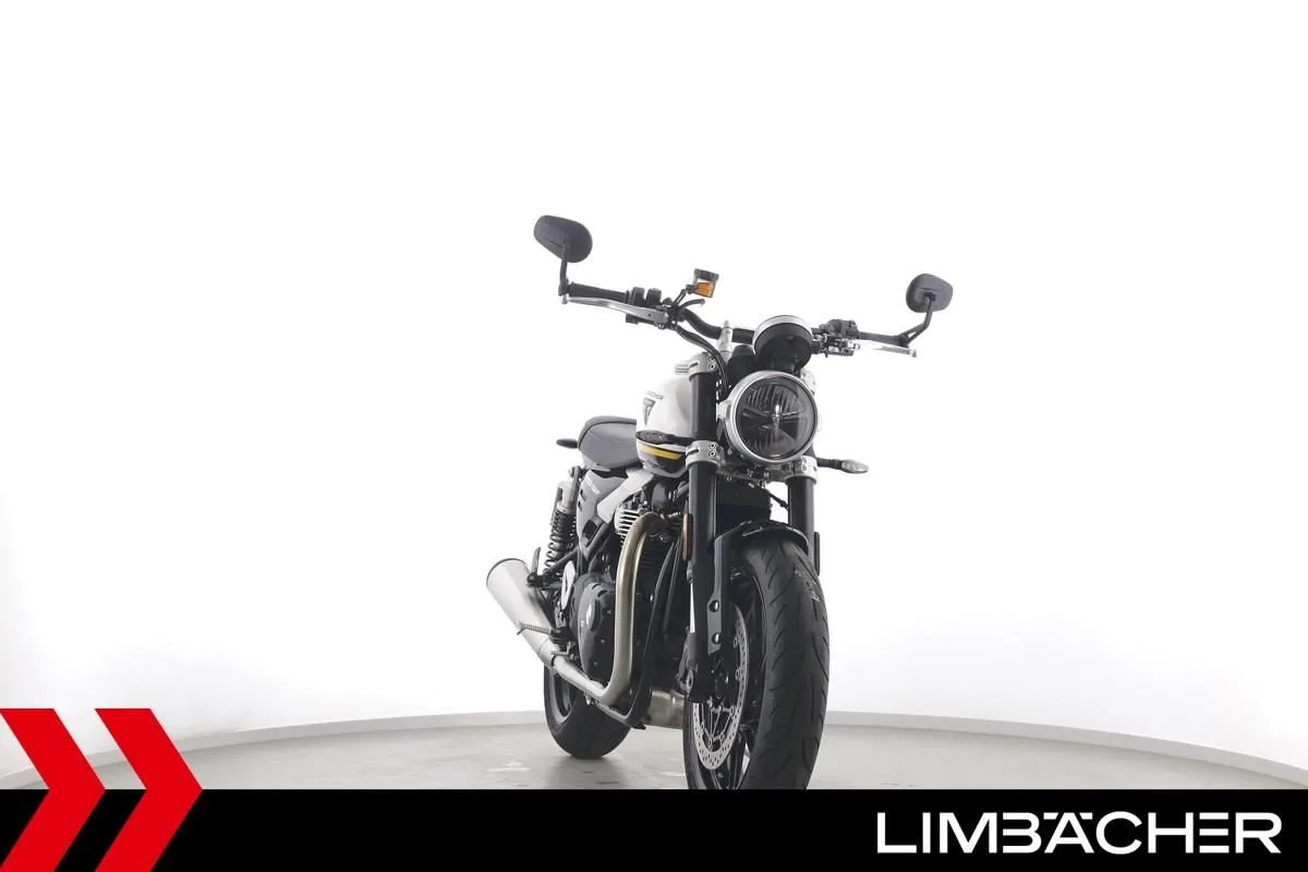 Triumph Speed Twin 1200