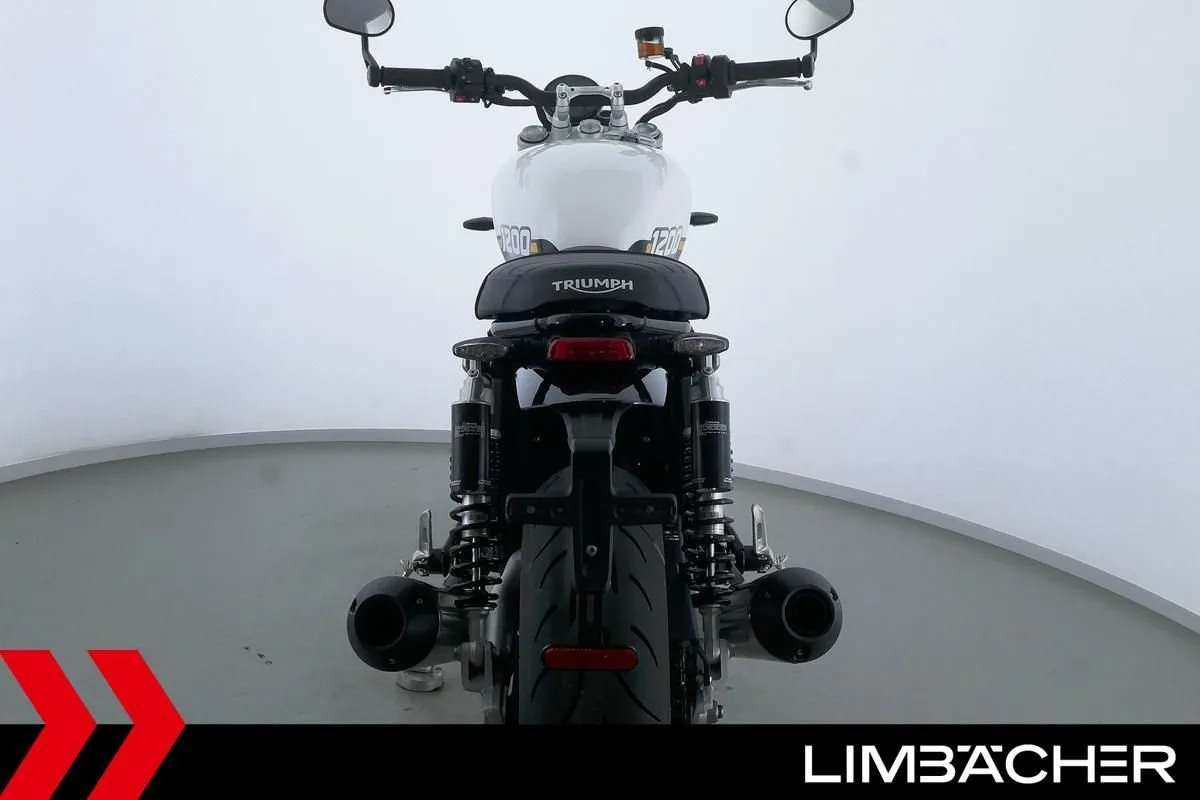 Triumph Speed Twin 1200