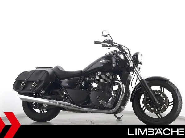 Triumph Thunderbird Storm