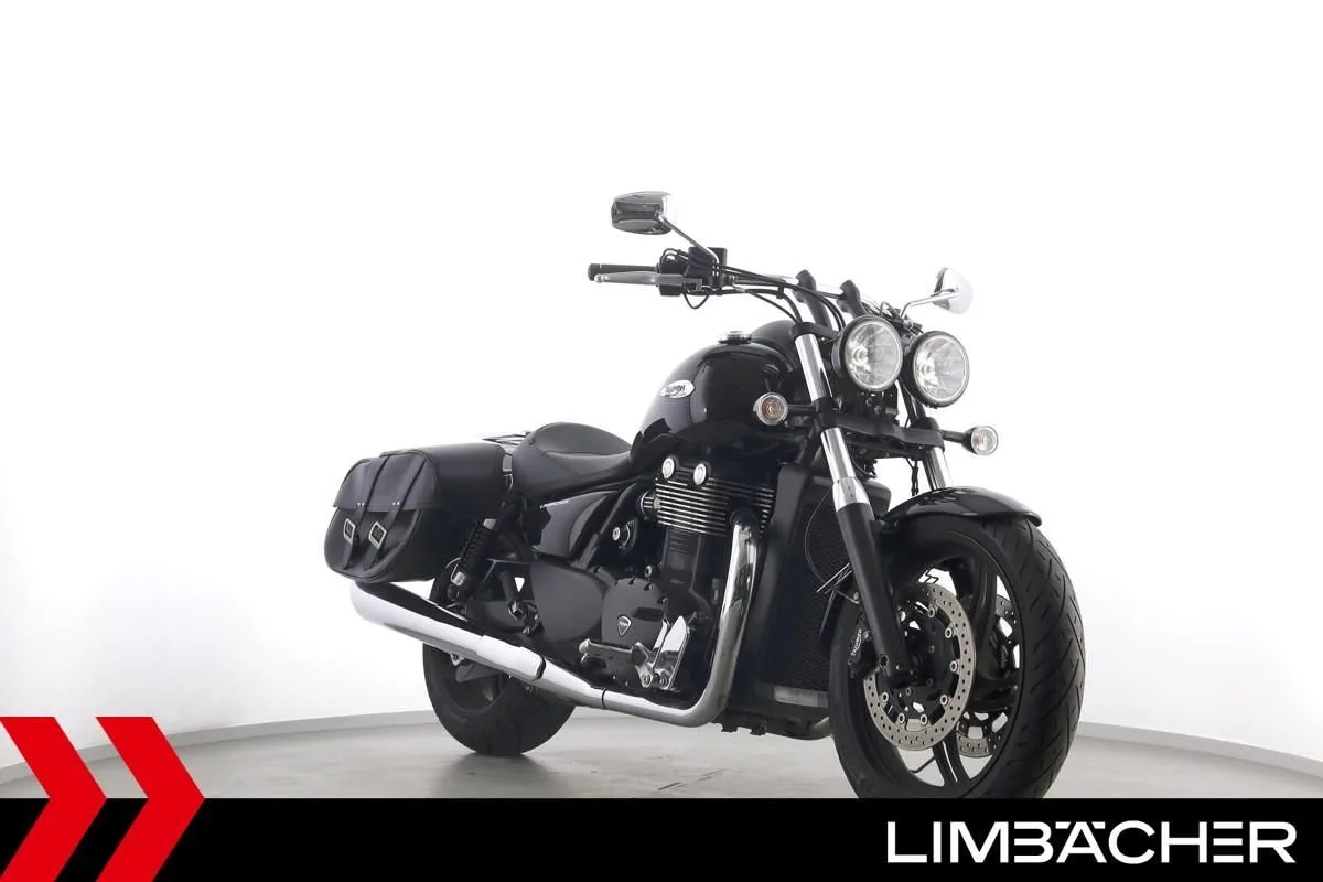 Triumph Thunderbird Storm