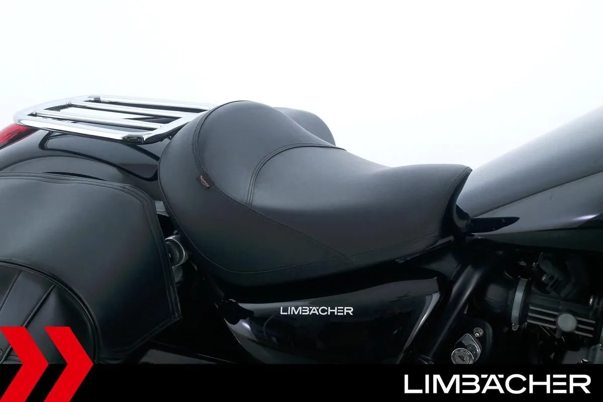 Triumph Thunderbird Storm