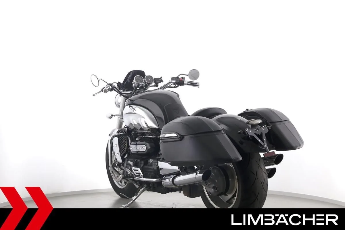 Triumph Rocket III