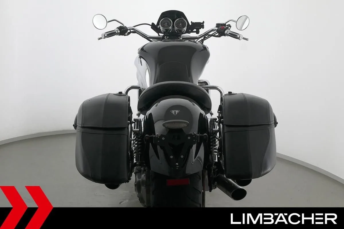 Triumph Rocket III