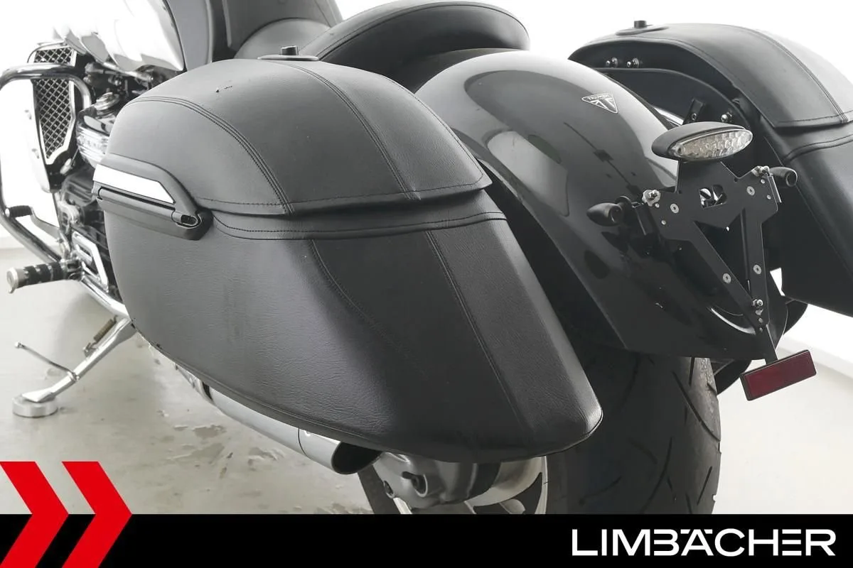 Triumph Rocket III