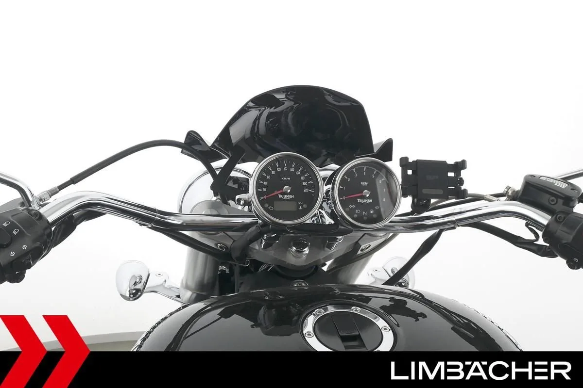 Triumph Rocket III