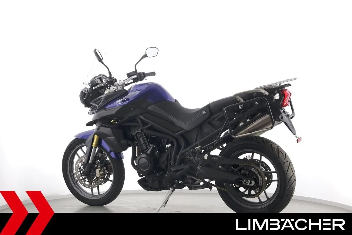 Triumph Tiger 800