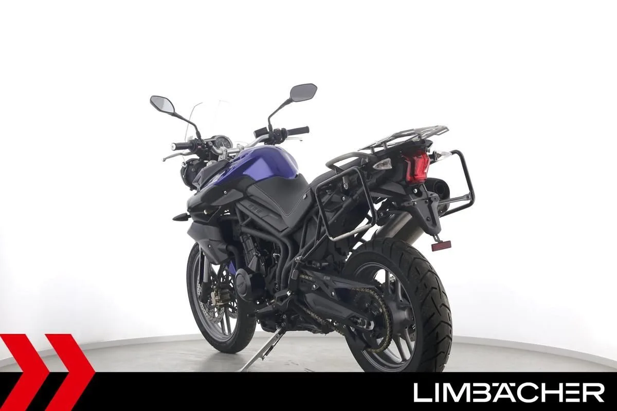 Triumph Tiger 800