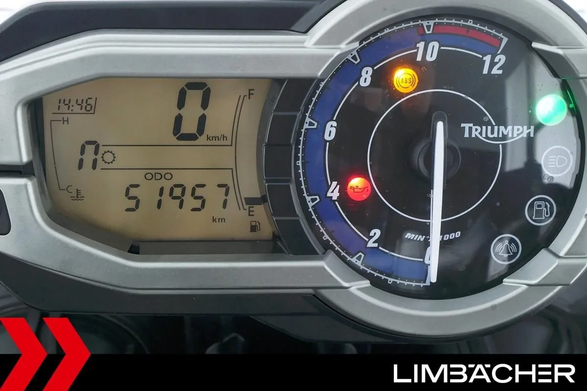 Triumph Tiger 800