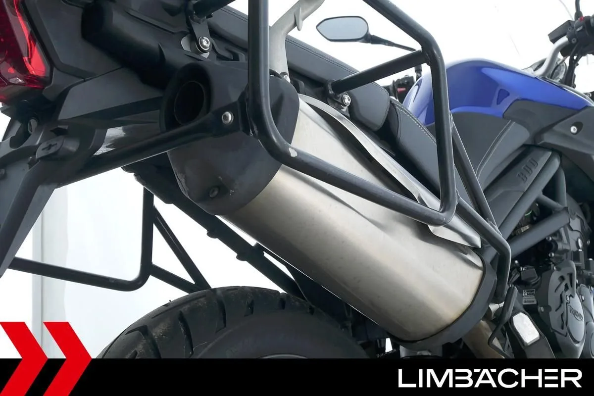 Triumph Tiger 800
