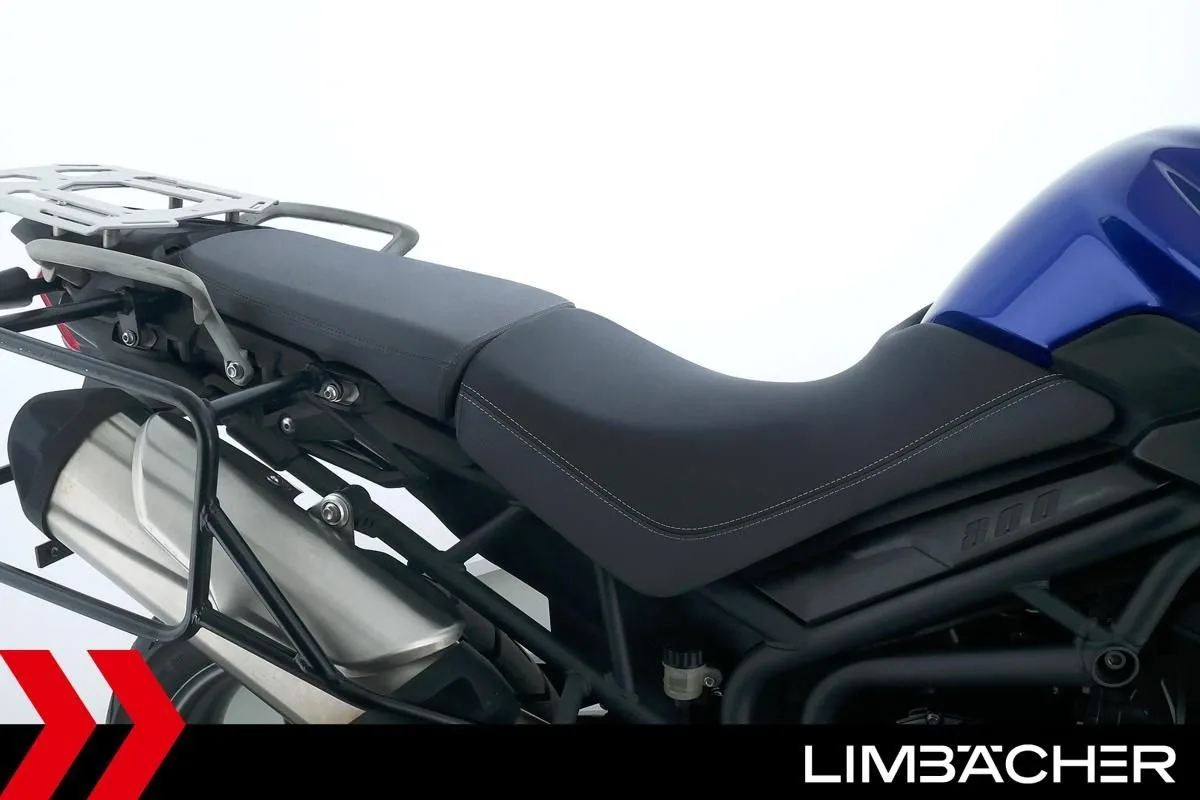 Triumph Tiger 800