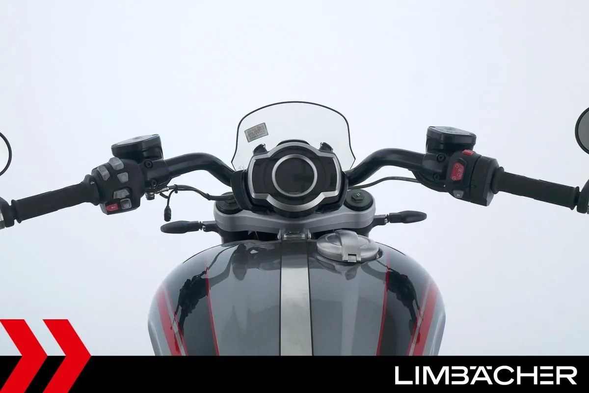 Triumph Rocket 3 GT