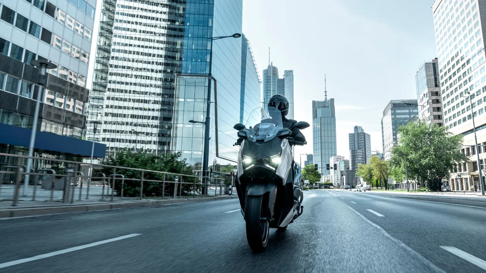 Yamaha XMAX 300 Tech MAX+, MY 2026 -Ceramic Grey