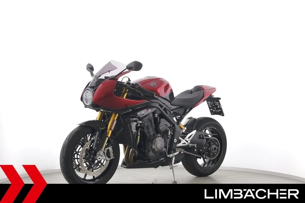 Triumph Speed Triple 1200 RR