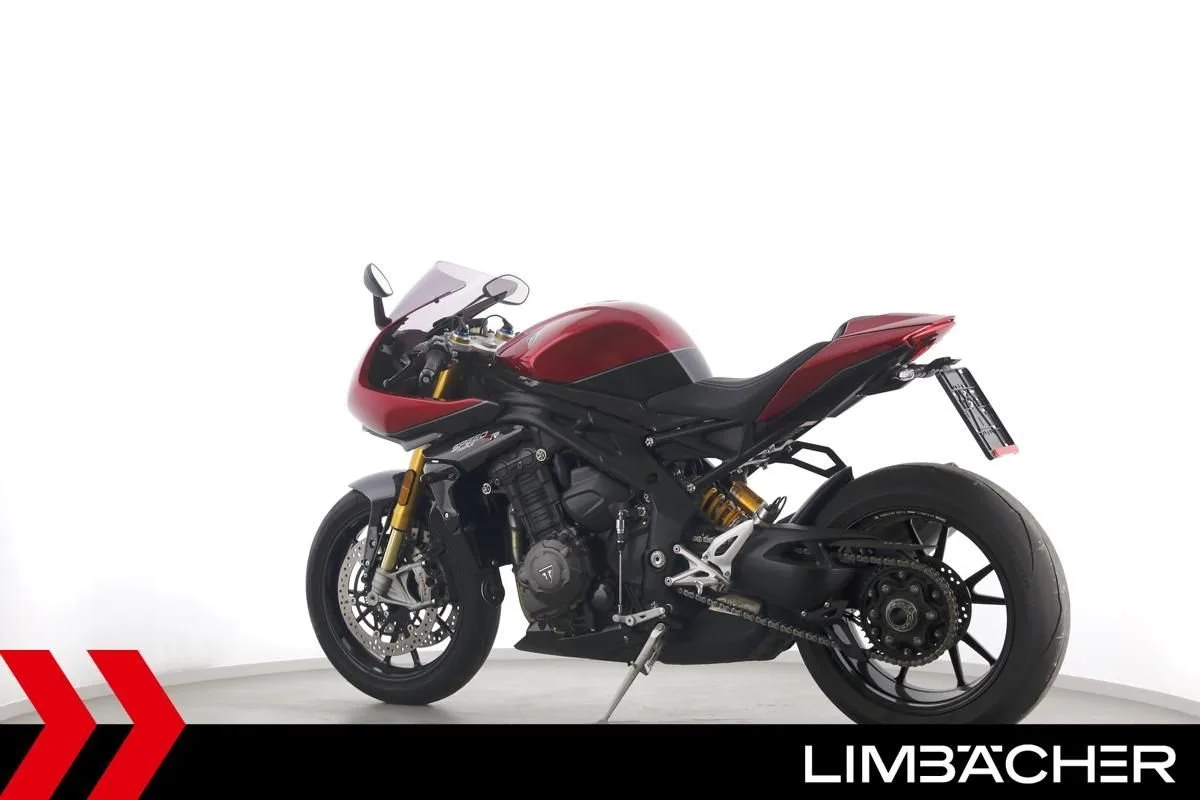 Triumph Speed Triple 1200 RR