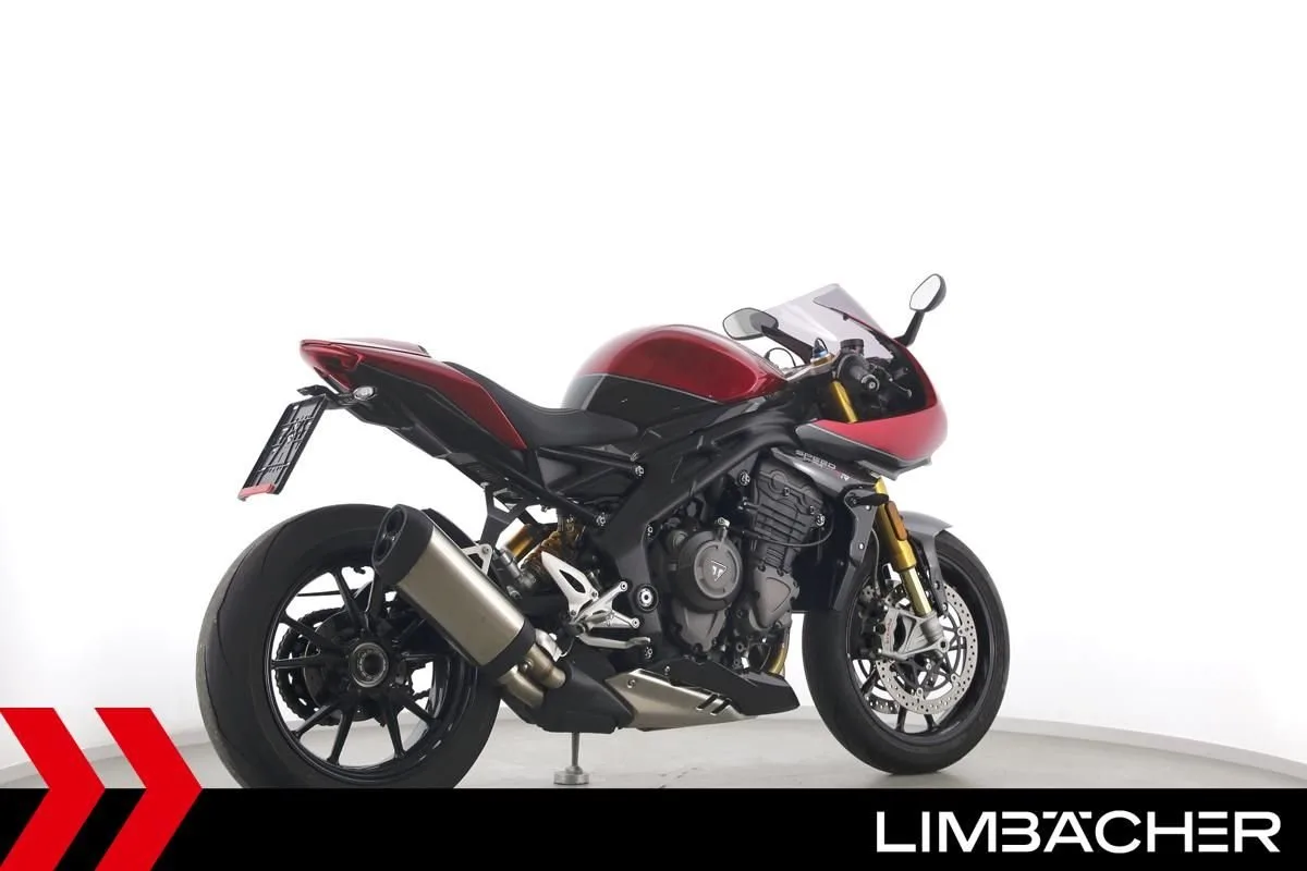Triumph Speed Triple 1200 RR