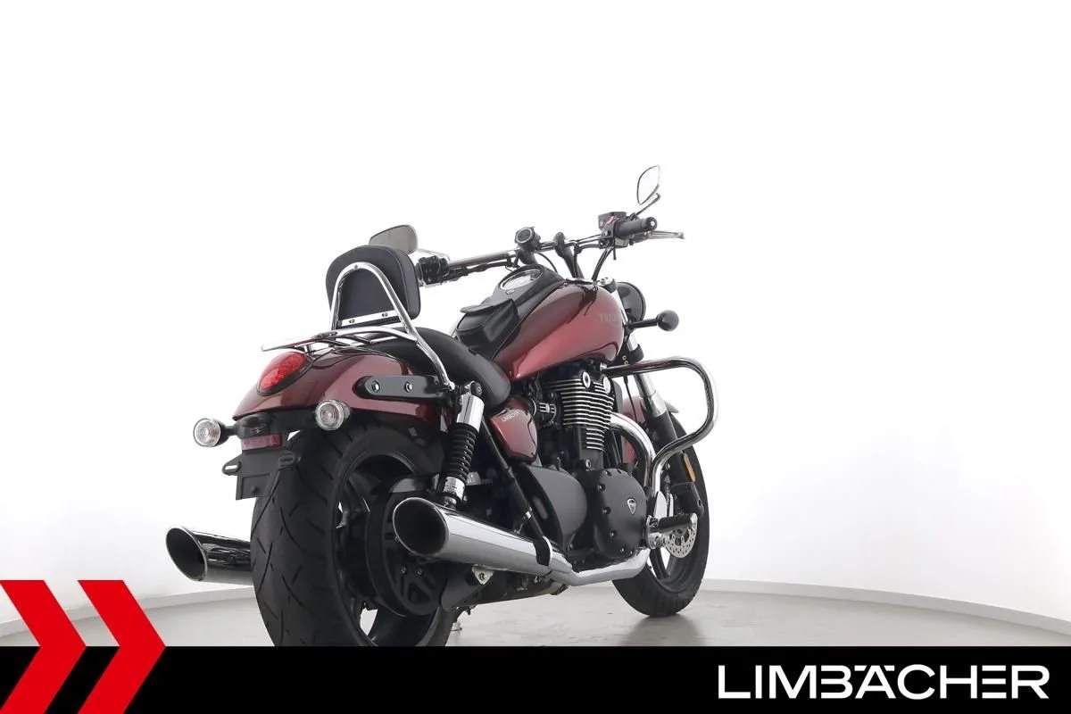 Triumph Thunderbird Storm