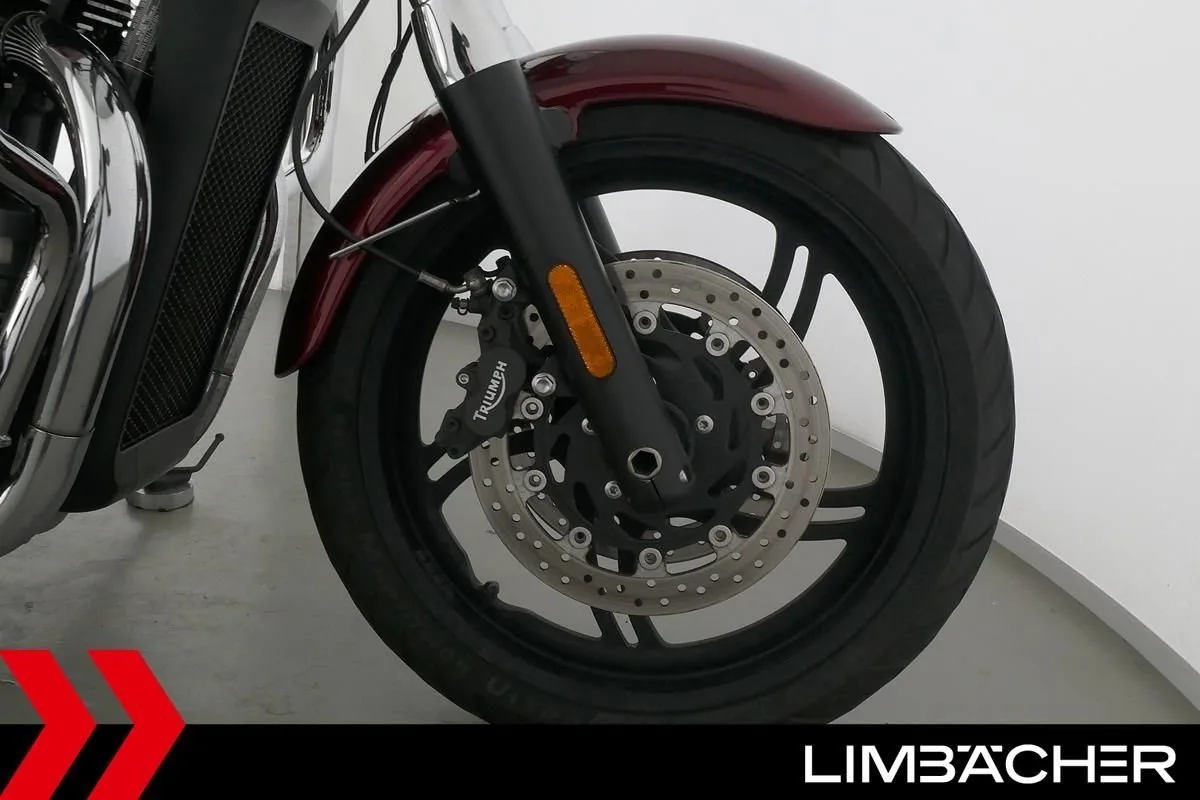 Triumph Thunderbird Storm