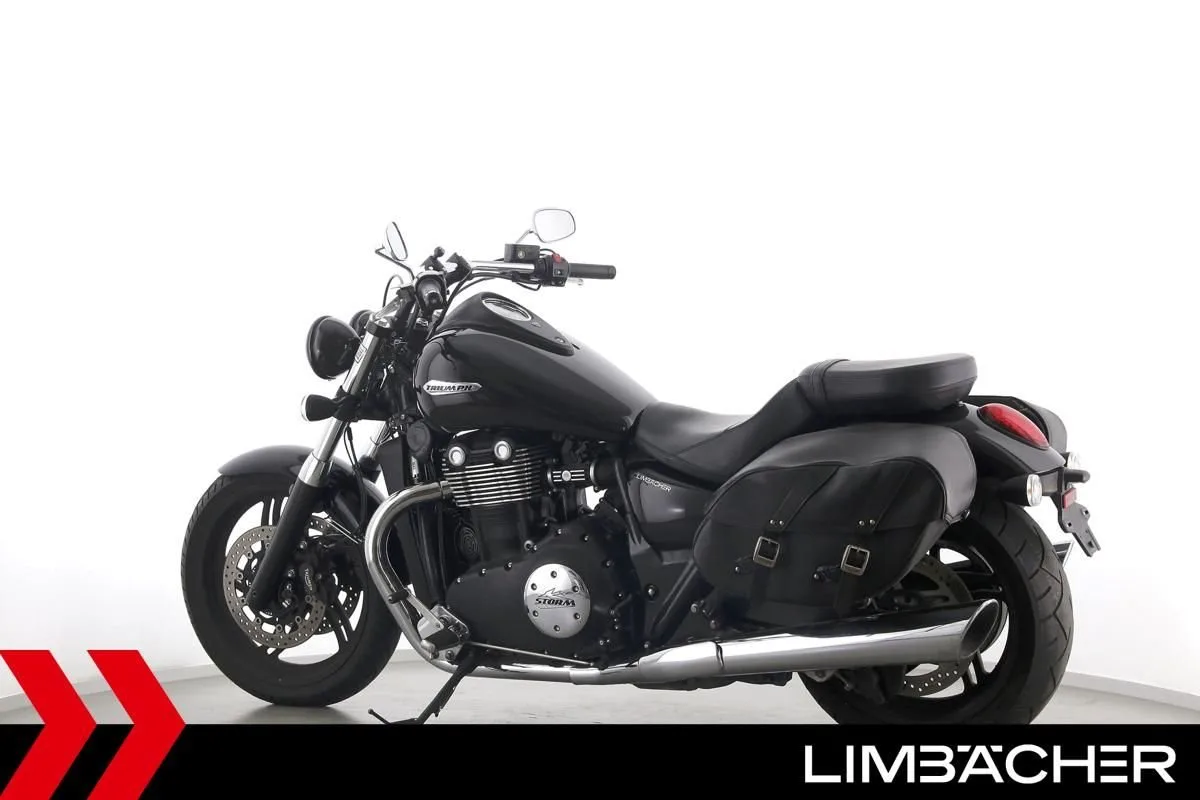 Triumph Thunderbird Storm