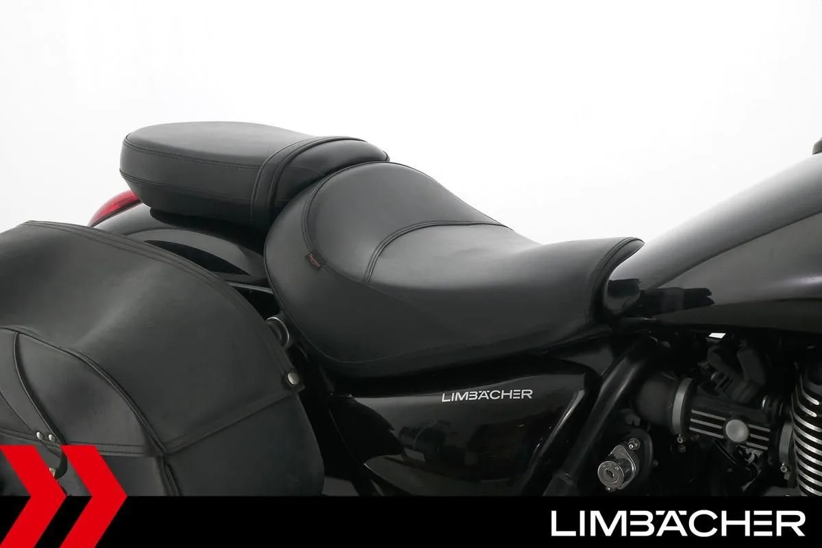 Triumph Thunderbird Storm