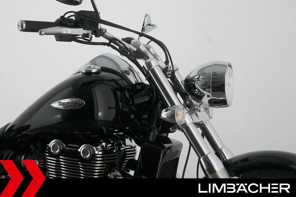 Triumph Thunderbird