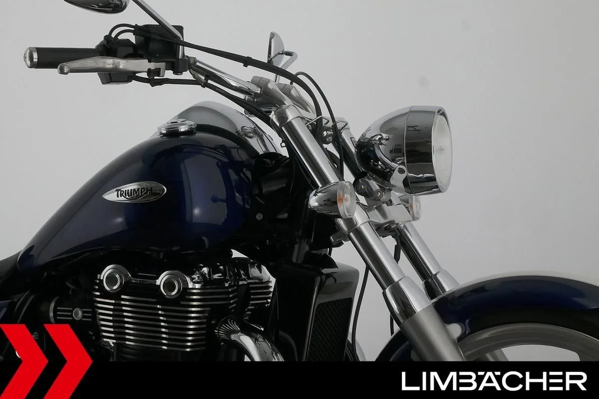 Triumph Thunderbird