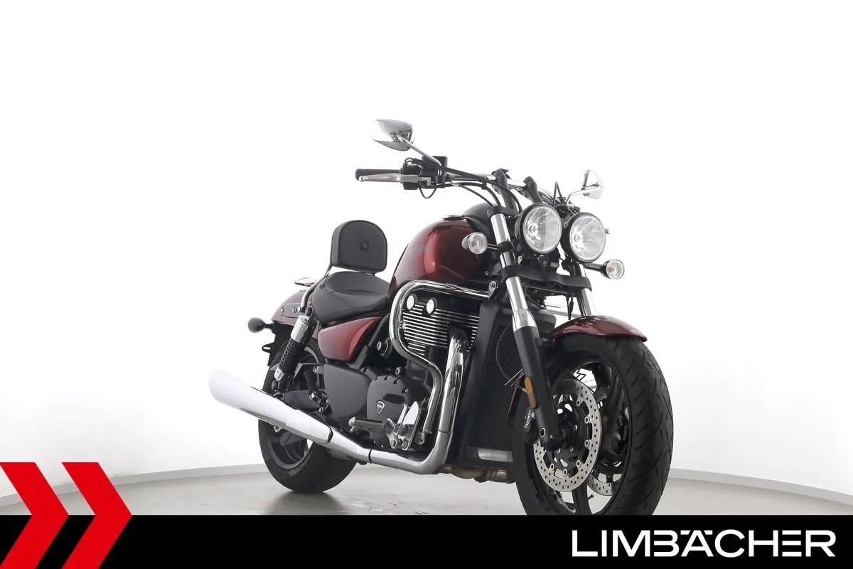 Triumph Thunderbird Storm