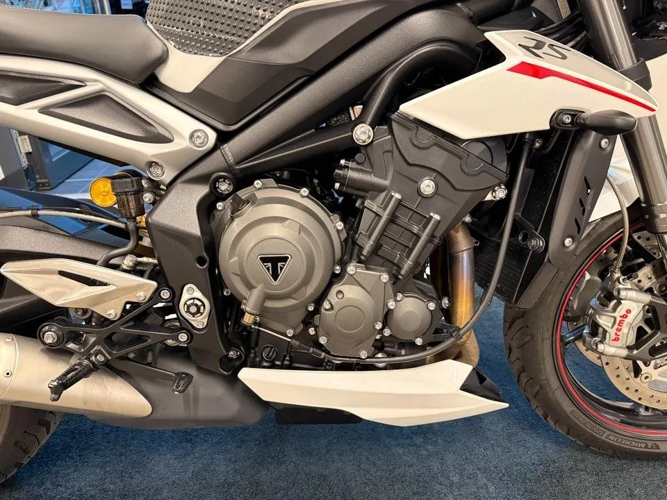 Triumph Street Triple 765 RS