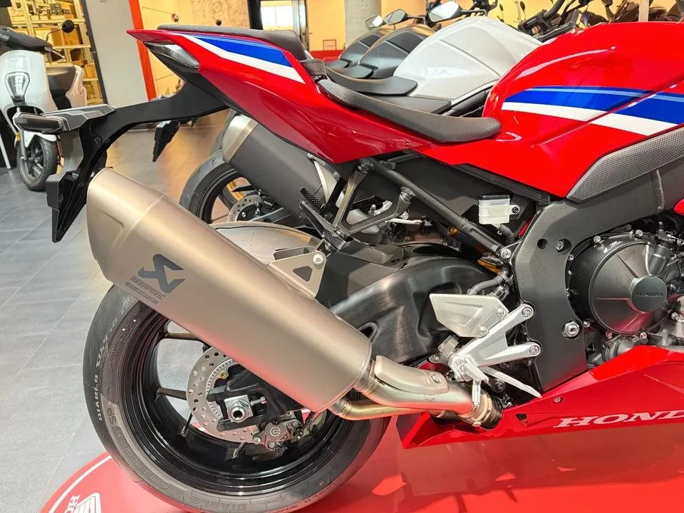 Honda CBR1000RR-R Fireblade
