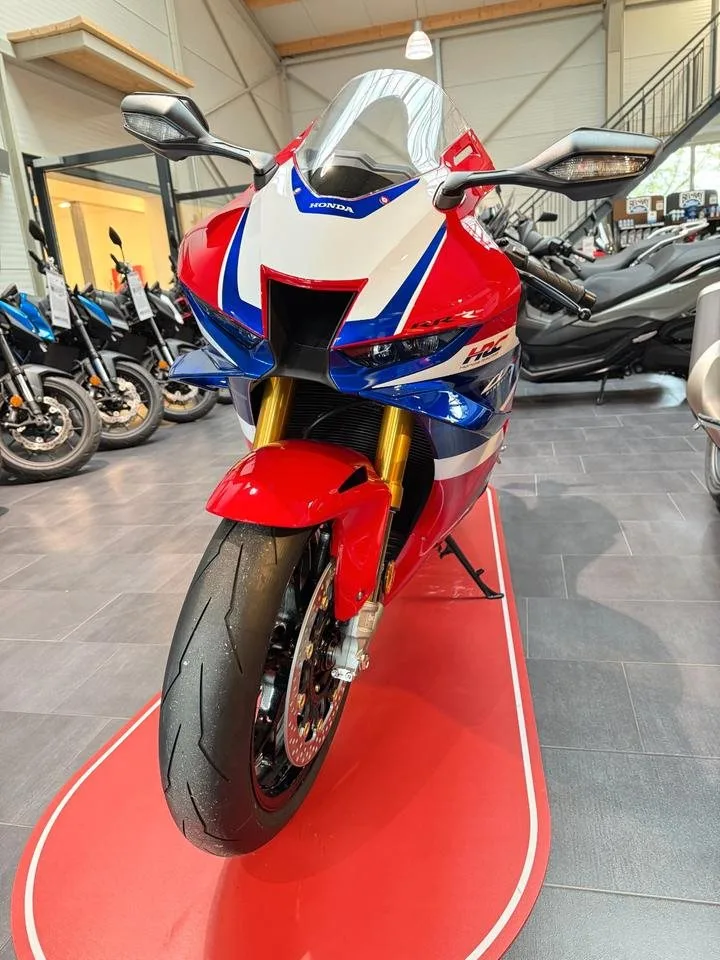 Honda CBR1000RR-R Fireblade