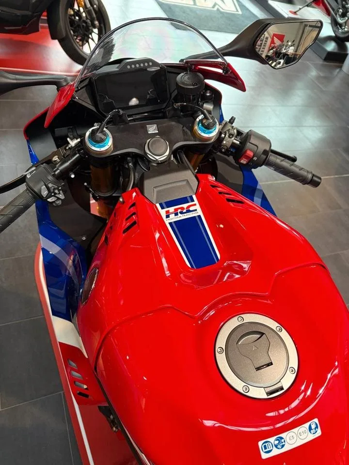 Honda CBR1000RR-R Fireblade