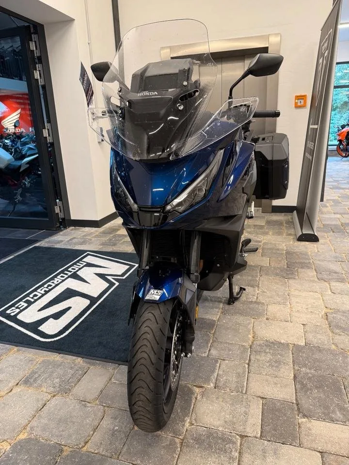 Honda NT1100 DCT