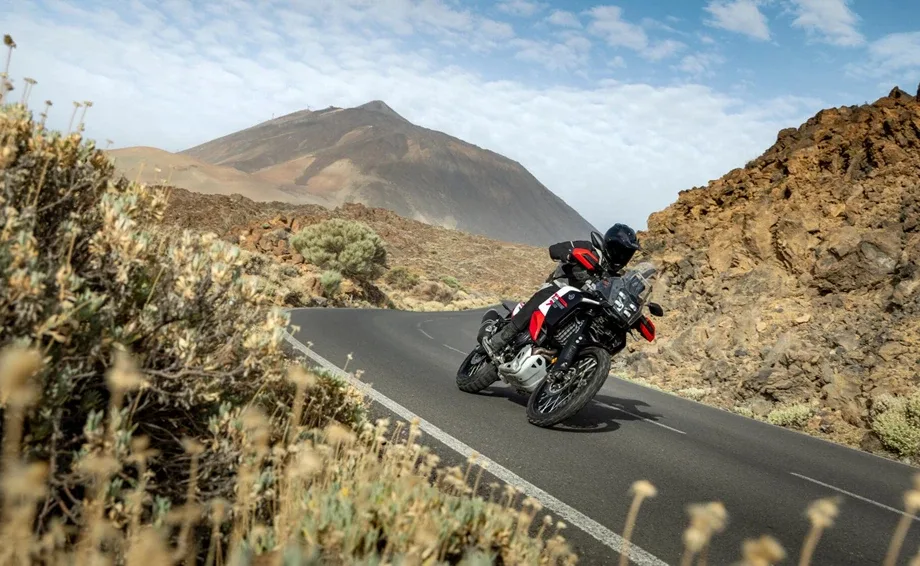 Yamaha Tenere 700 World Raid, MY 2026 - Redline White