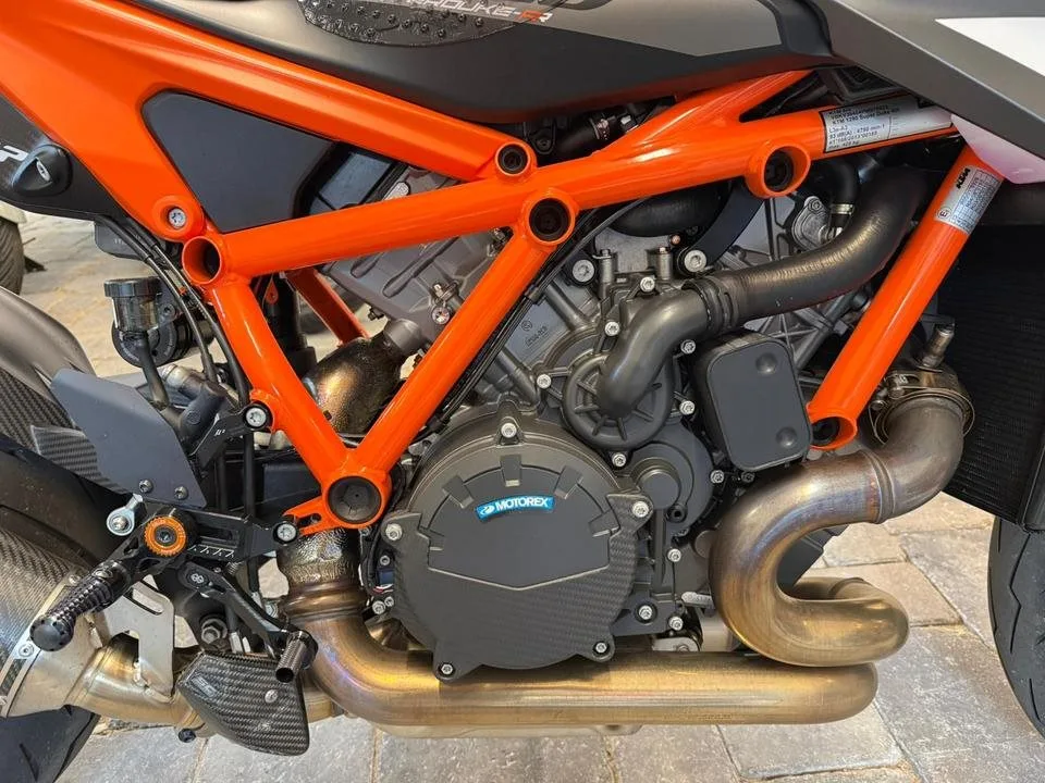 KTM 1290 Super Duke RR